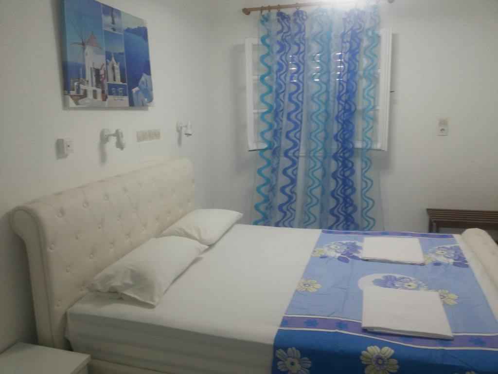 Hotel Mando Marathókampos 部屋 写真