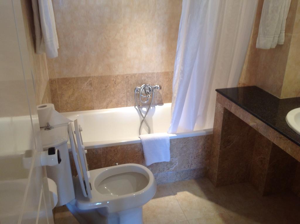 Hotel Mando Marathókampos 部屋 写真